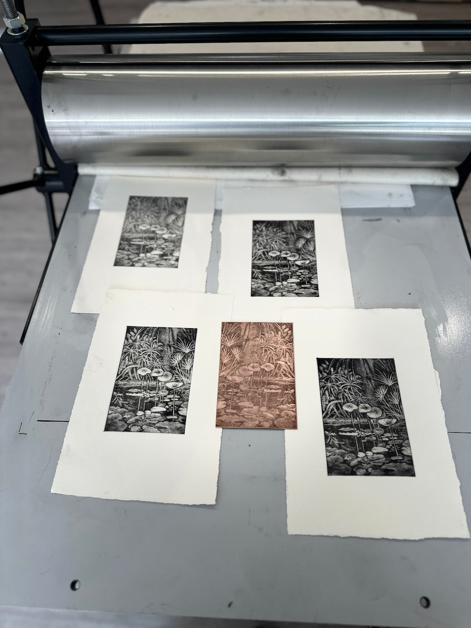 The Pound / 19x26 cm / MEZZOTINT Etching