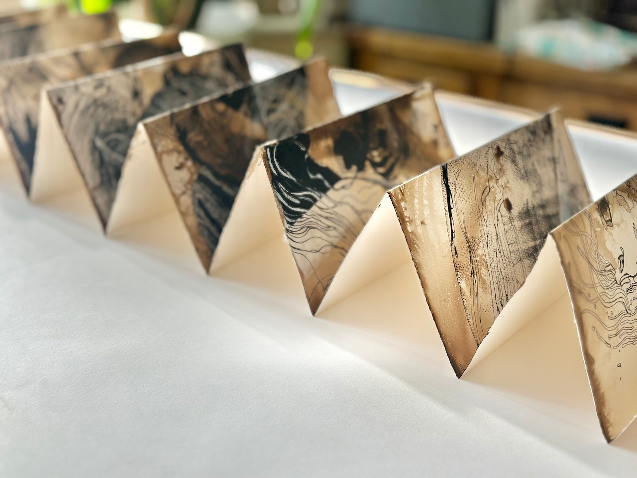 'Rooflines' / ART BOOK