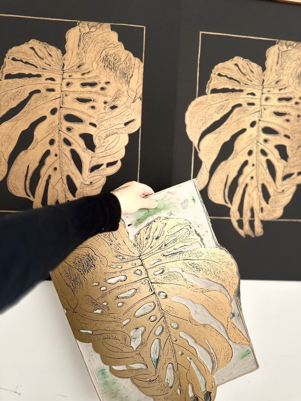 GOLD Monstera's Leaf / 50x70cm