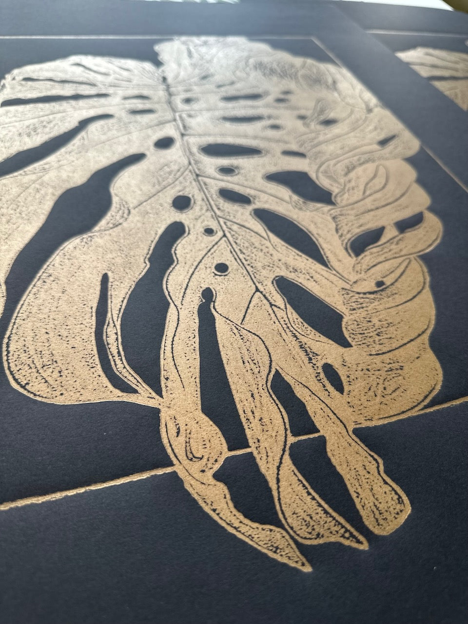 GOLD Monstera's Leaf / 50x70cm