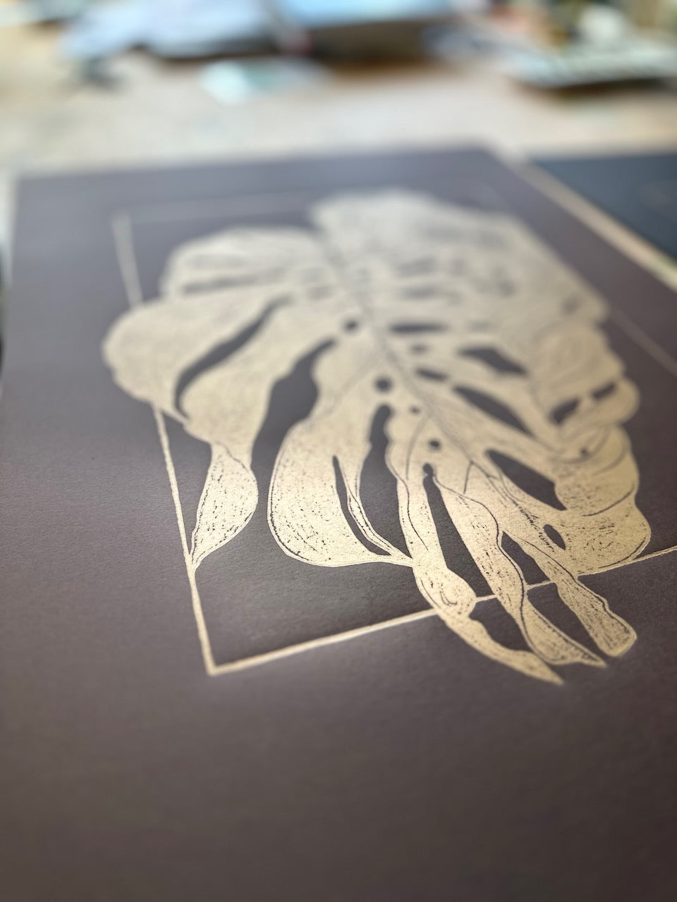 GOLD Monstera's Leaf / 50x70cm