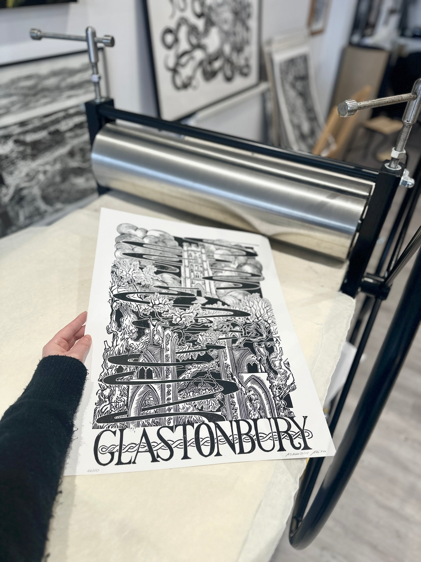 Glastonbury / 40x50cm
