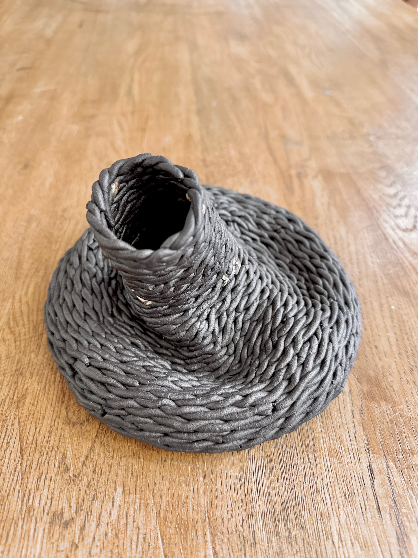 Woven Texture Clay Black Vase