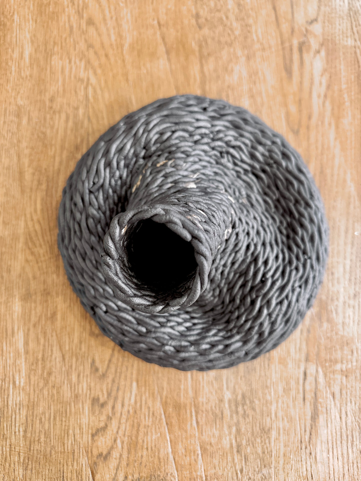 Woven Texture Clay Black Vase